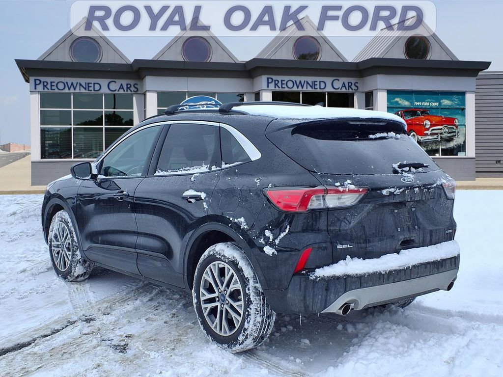 Certified 2022 Ford Escape SEL image 2