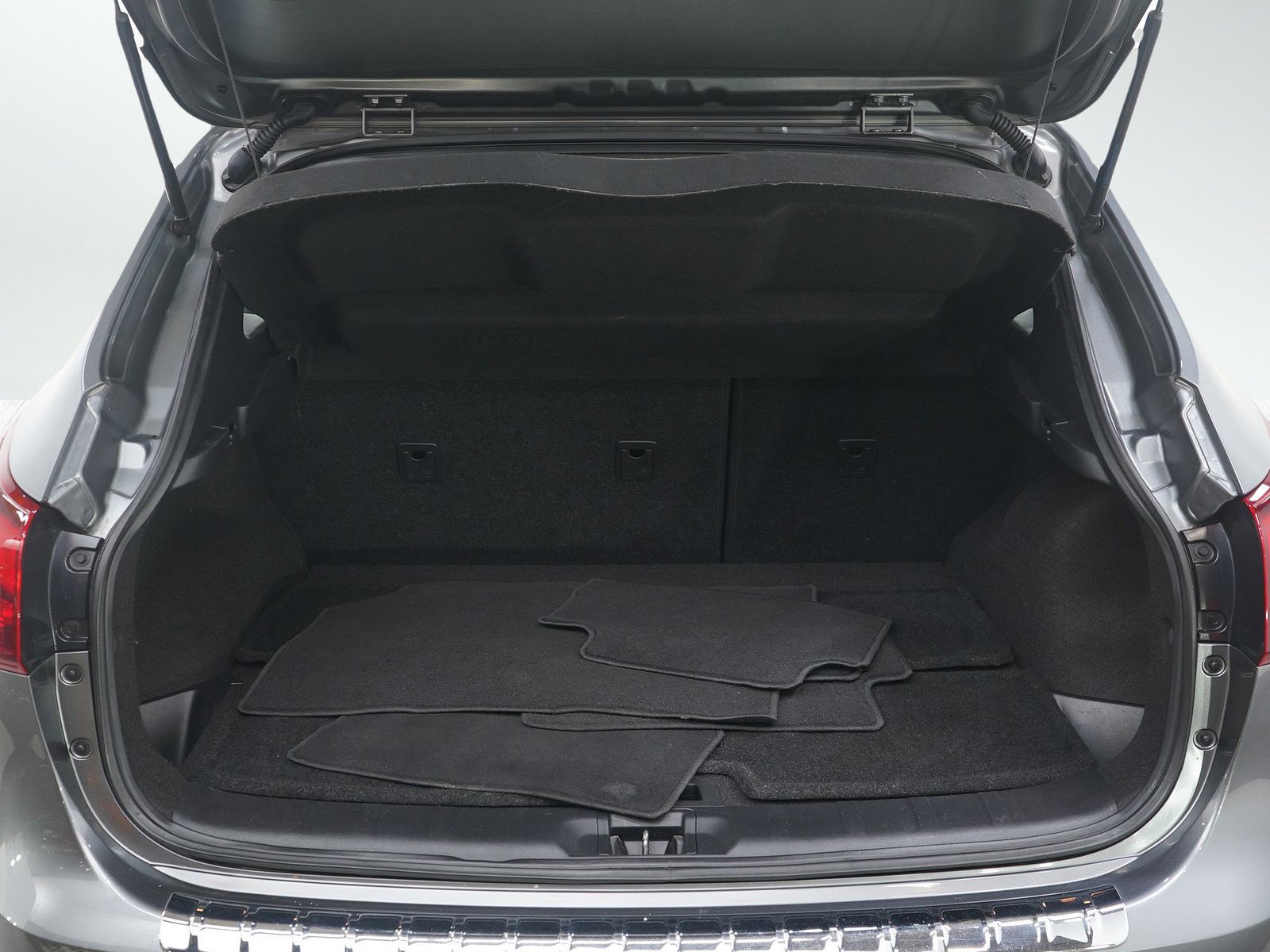 Used 2018 Nissan Rogue Sport SV w/ SV Technology Package image 11