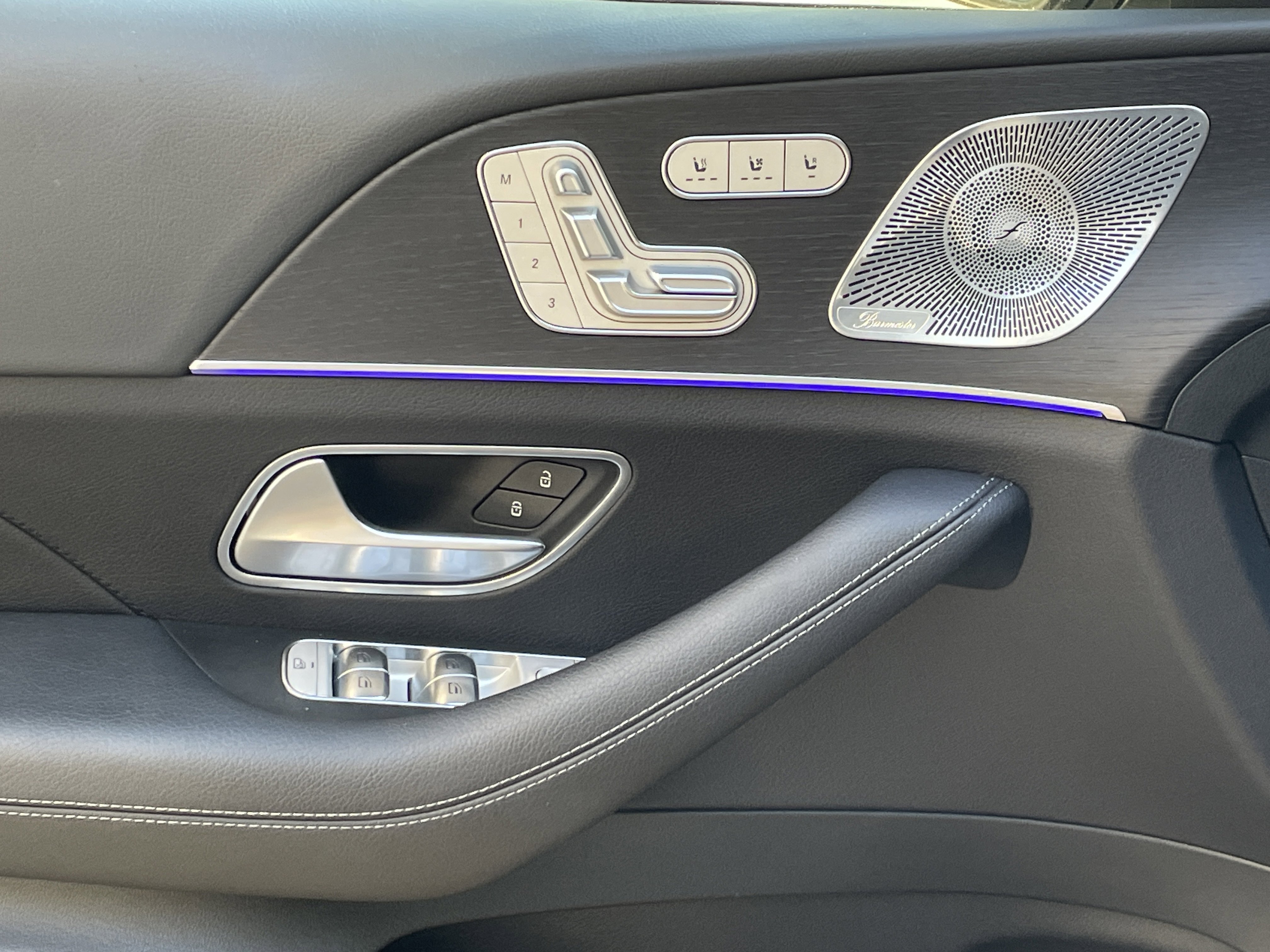 Certified 2025 Mercedes-Benz GLE 450e 4MATIC image 17