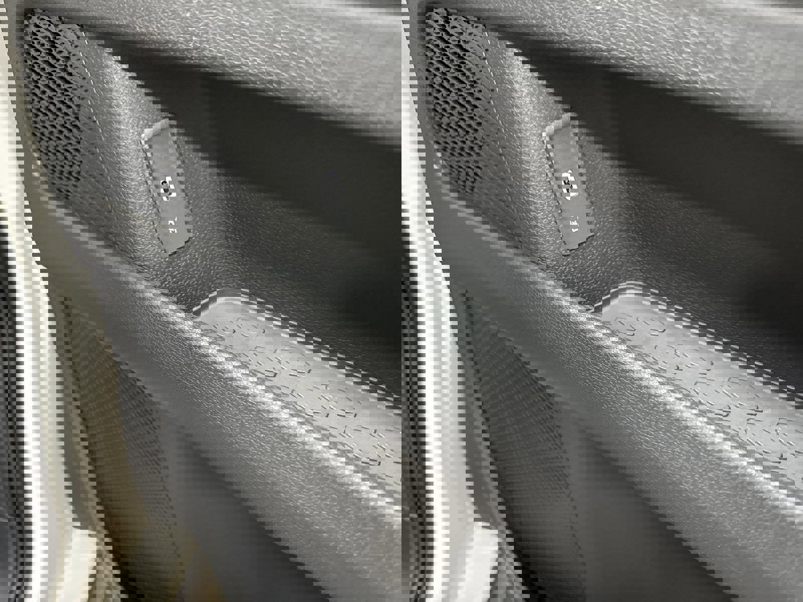 New 2025 Volkswagen ID. Buzz Pro S image 42