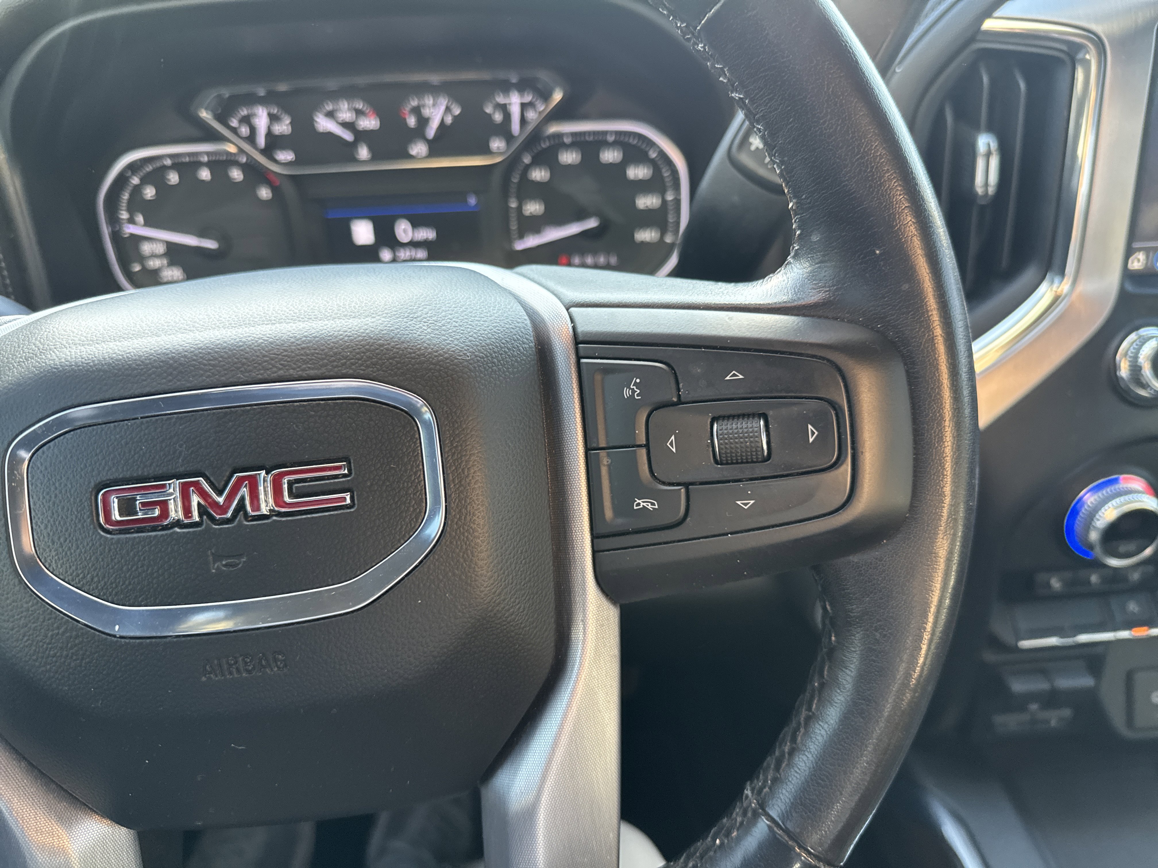 Used 2020 GMC Sierra 1500 SLT w/ SLT Convenience Package image 19