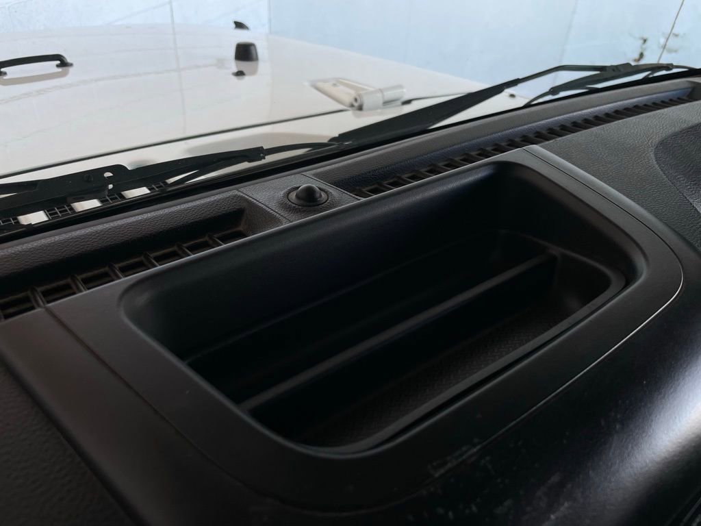 Used 2016 Jeep Wrangler Unlimited Rubicon w/ Connectivity Group image 34