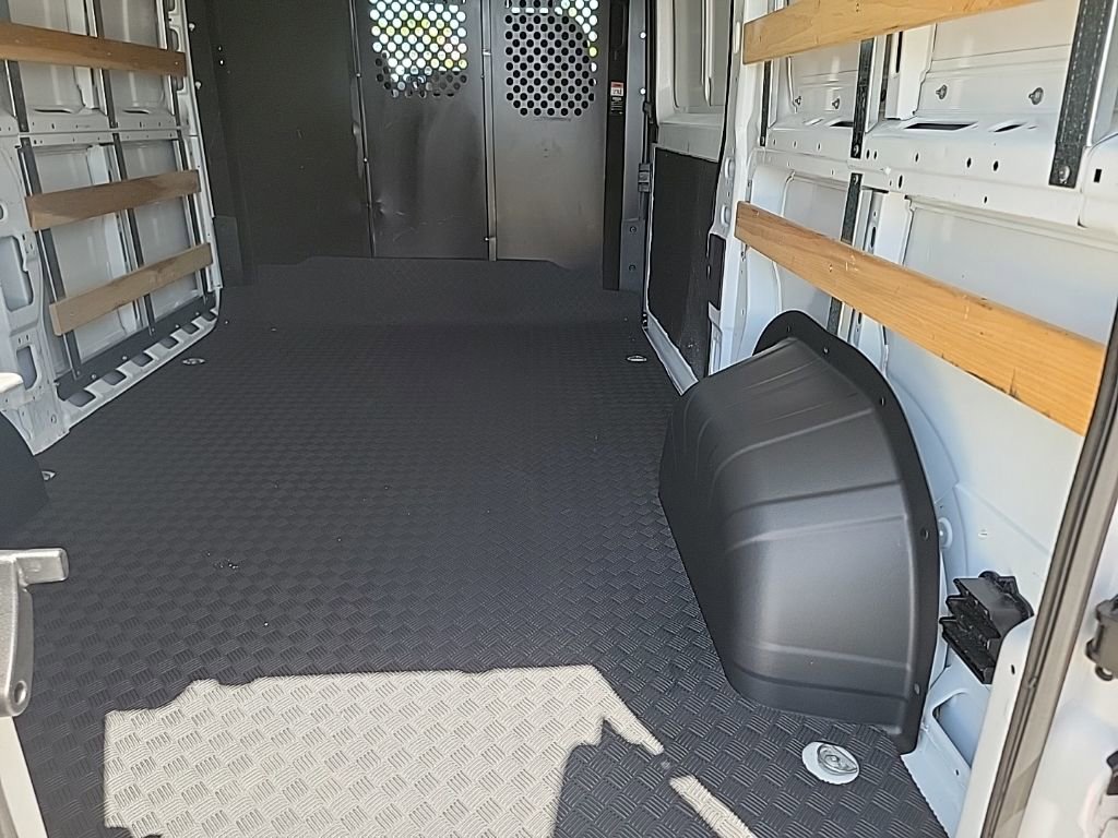 Used 2025 RAM ProMaster 2500 w/ U-Haul Equipment Group FWD image 15