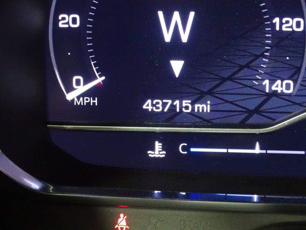 Used 2022 GMC Yukon SLT w/ SLT Luxury Package image 42