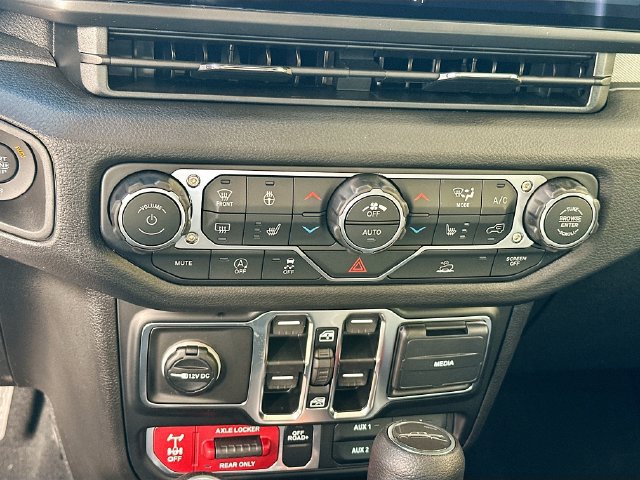 New 2026 Jeep Gladiator Sport AWD/4WD image 15