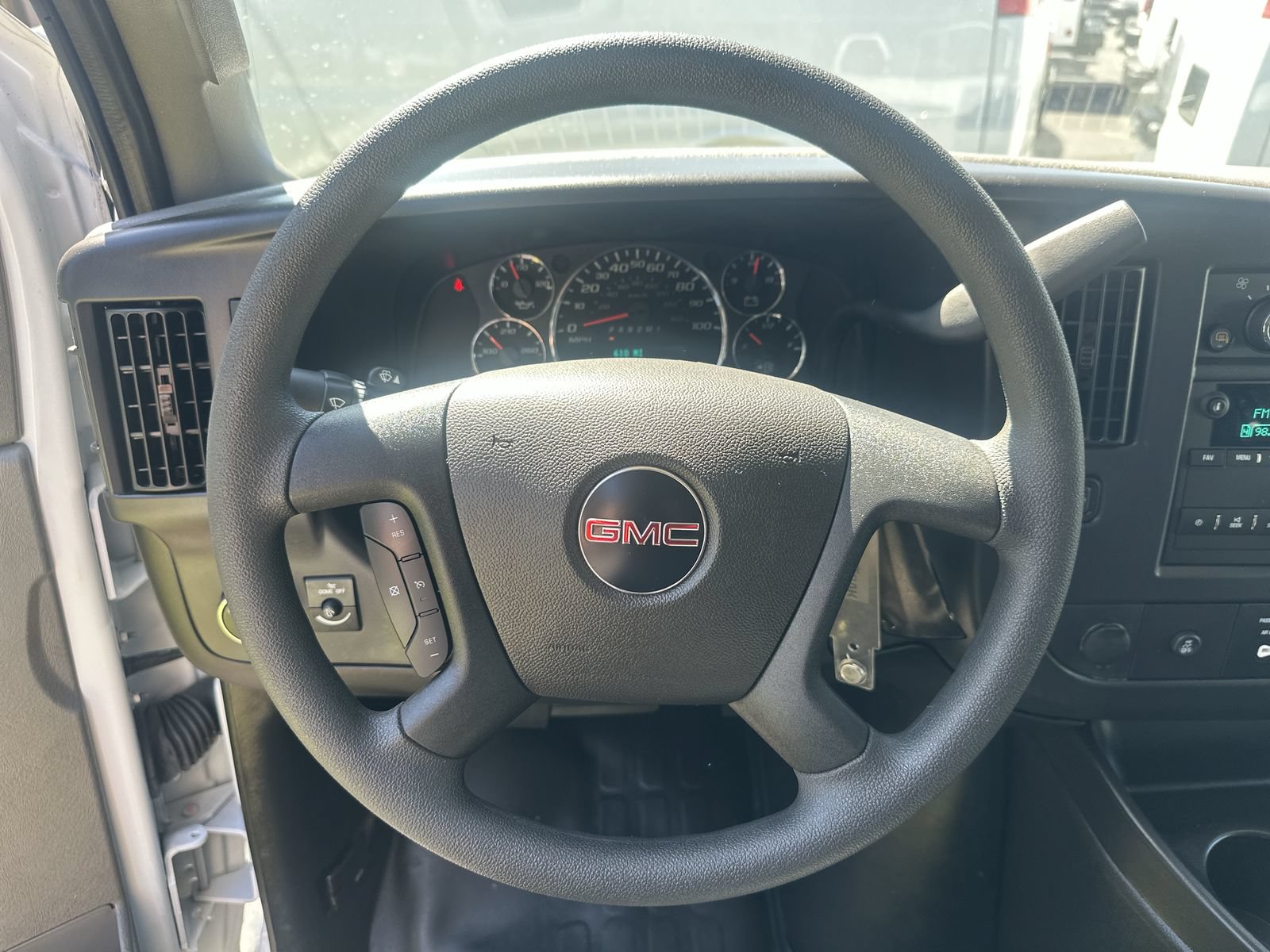Used 2025 GMC Savana 3500 Extended w/ Driver Convenience Package RWD image 19