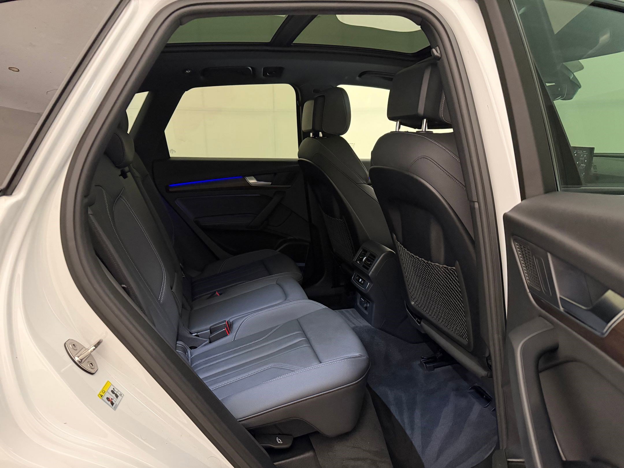 Certified 2025 Audi Q5 e Premium Plus w/ Premium Plus Package AWD/4WD image 32