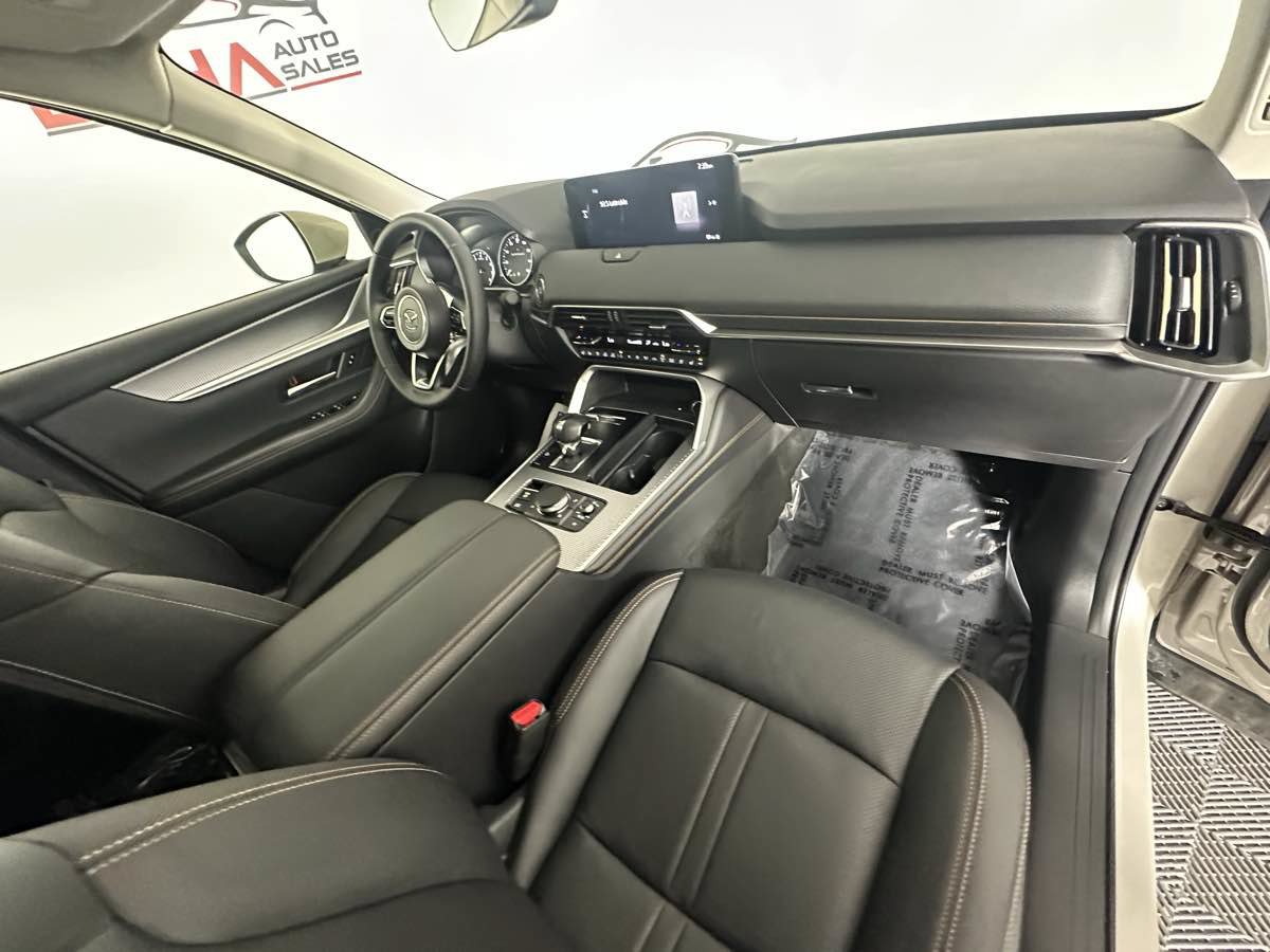 Used 2026 MAZDA CX-90 3.3 Turbo w/ Preferred Package AWD/4WD image 25