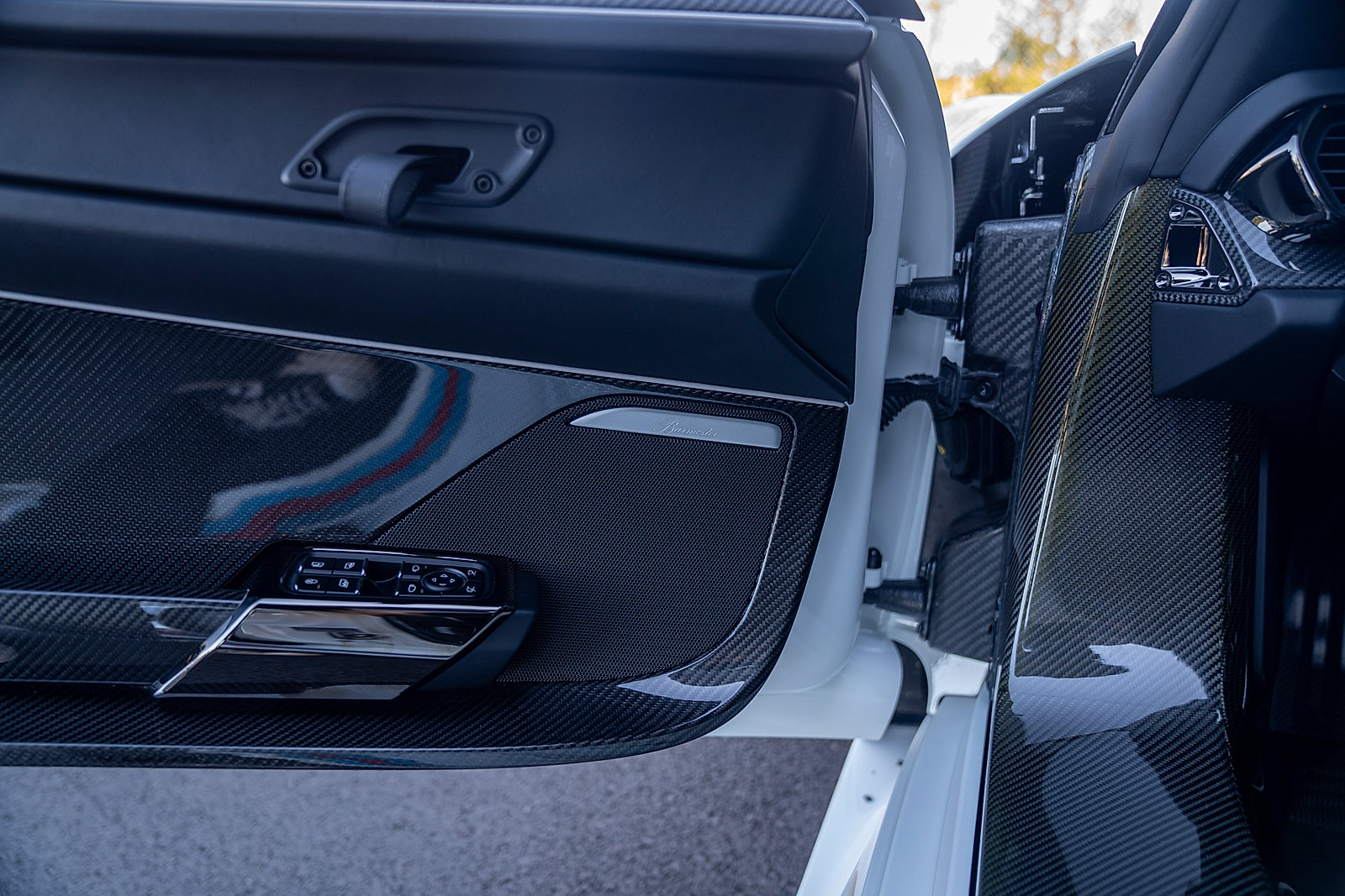 Used 2015 Porsche 918 Spyder AWD/4WD image 22