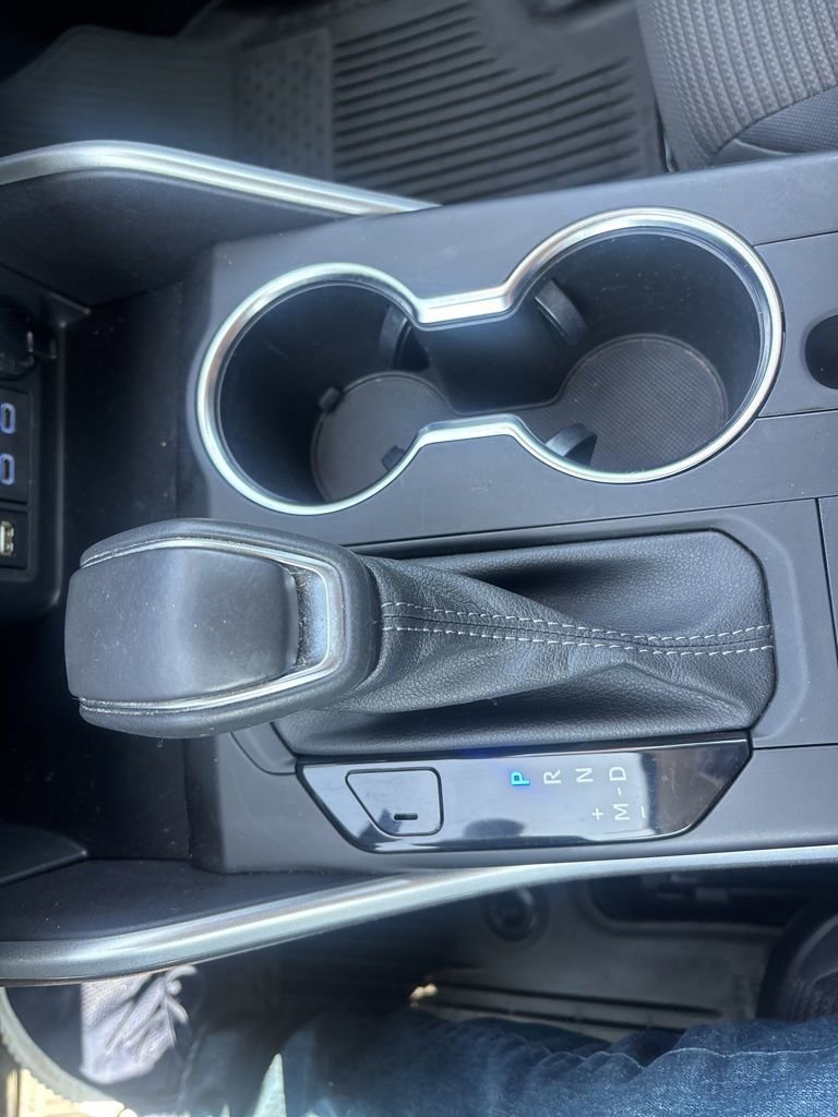 Used 2022 Toyota Highlander LE image 23