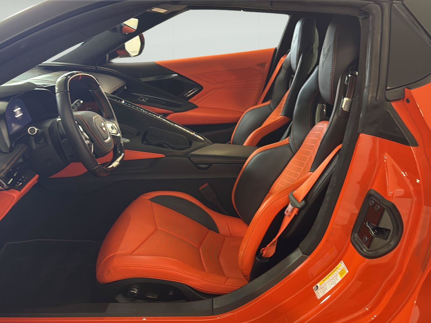 Used 2025 Chevrolet Corvette Z06 RWD image 5