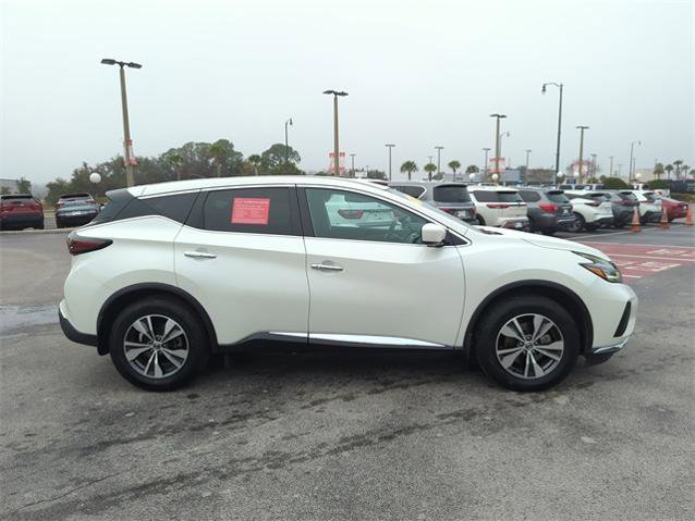 Certified 2022 Nissan Murano S image 2