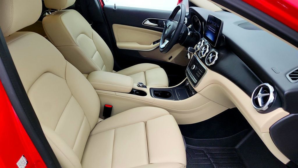 Used 2019 Mercedes-Benz GLA 250 4MATIC w/ Premium Package image 22