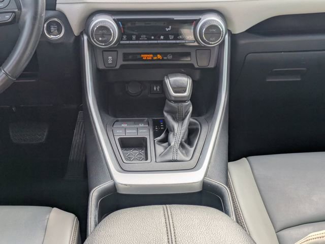 Used 2019 Toyota RAV4 XLE Premium image 20
