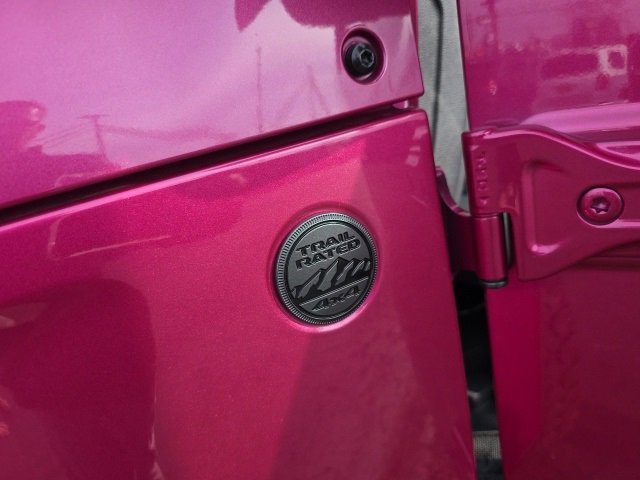 Used 2024 Jeep Gladiator Willys image 57