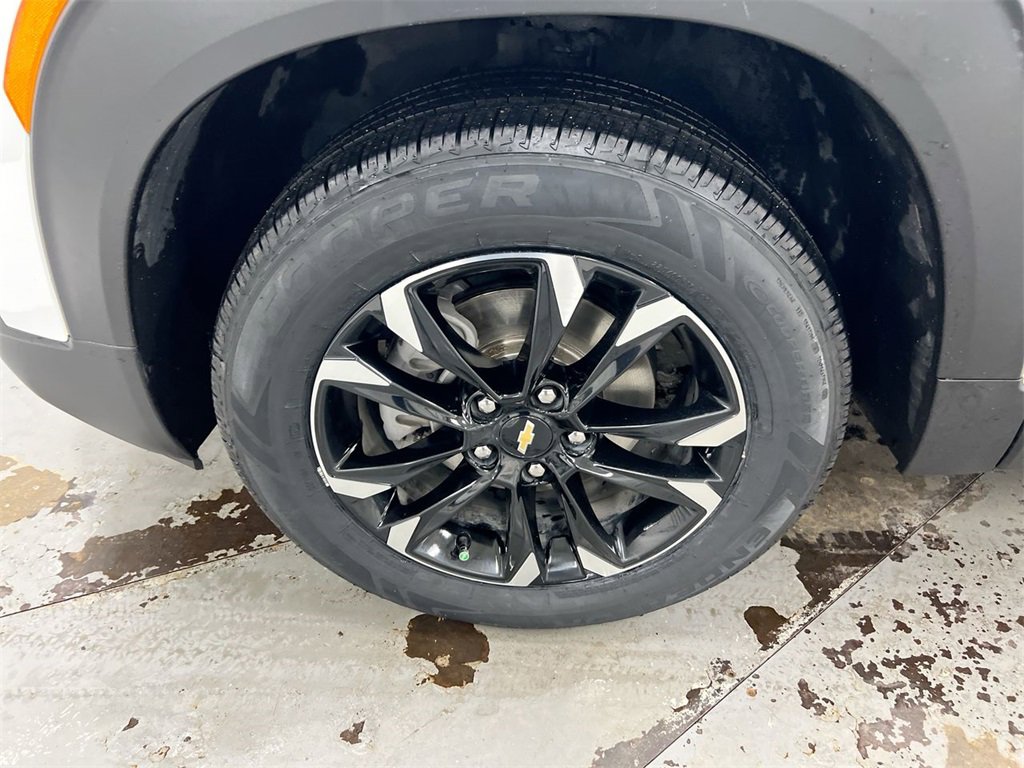 Used 2023 Chevrolet TrailBlazer LT w/ Convenience Package image 25