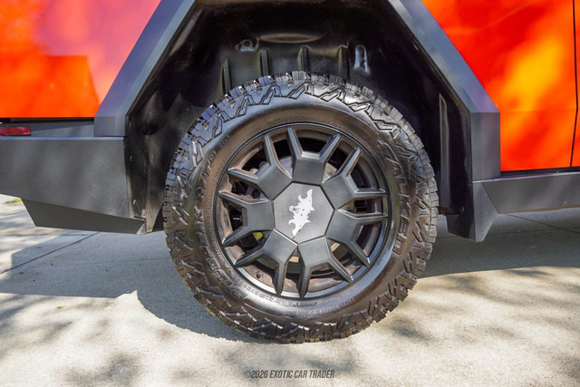 Used 2024 Tesla Cybertruck Cyberbeast AWD/4WD image 42