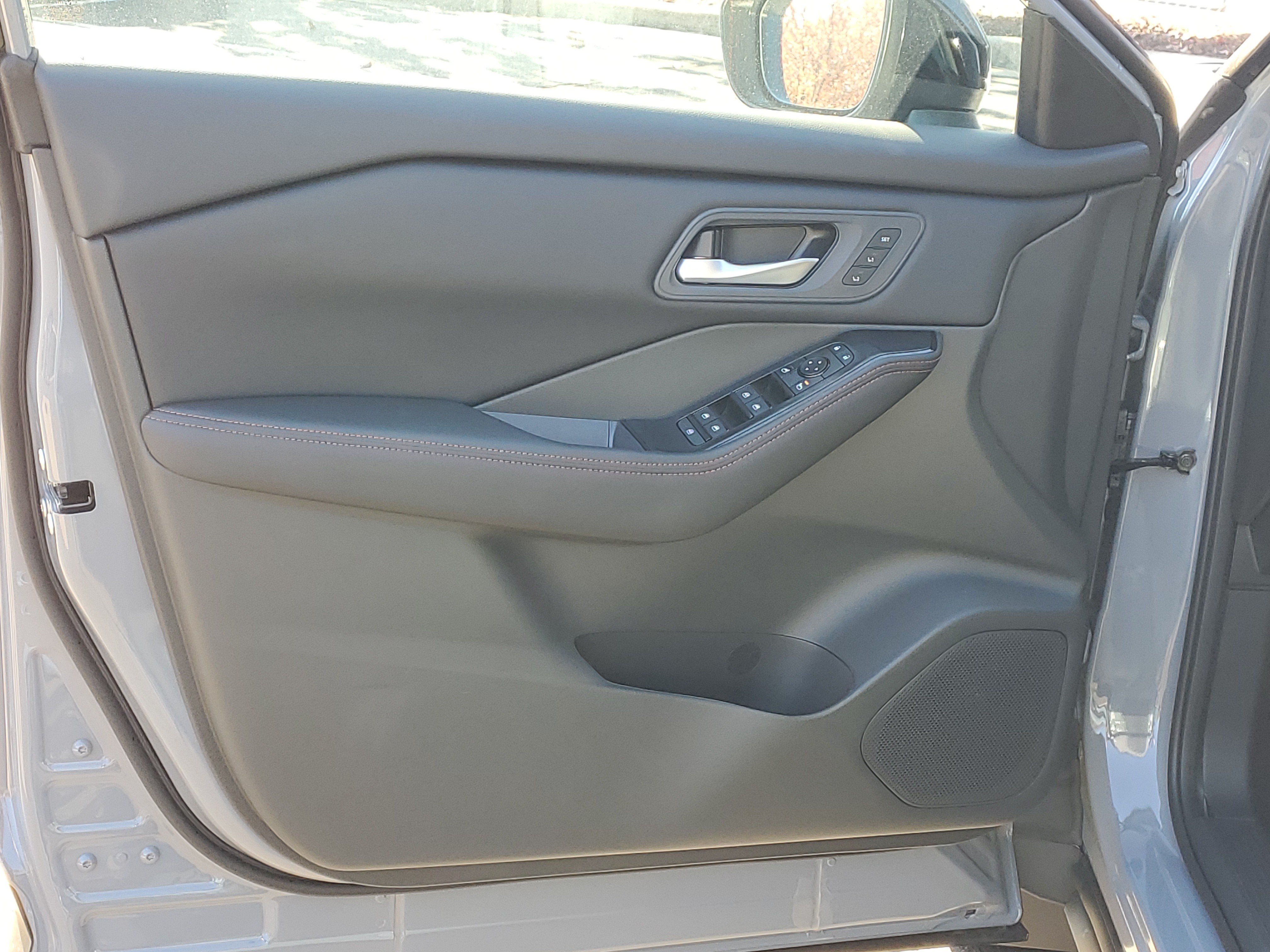 New 2027 Nissan Rogue SV w/ Rock Creek Premium Package AWD/4WD image 21