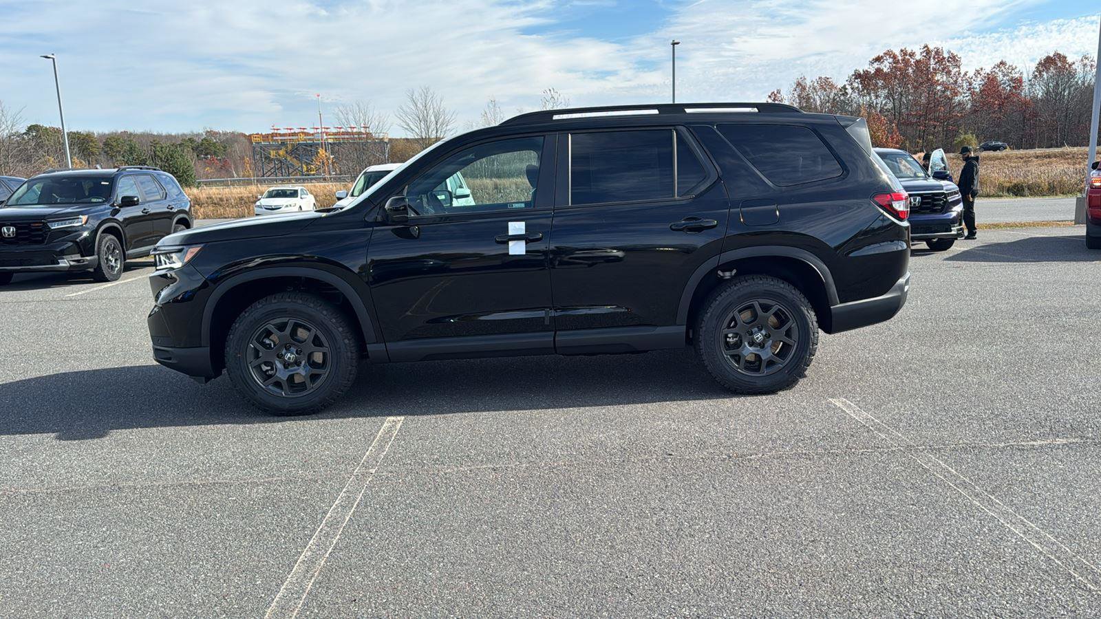 New 2025 Honda Pilot TrailSport image 11