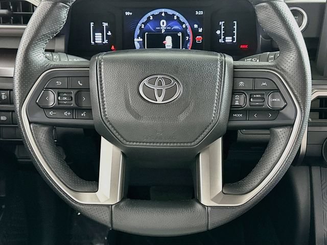 Used 2025 Toyota 4Runner SR5 AWD/4WD image 14
