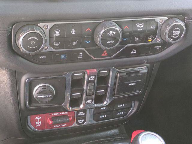 Certified 2025 Jeep Wrangler Unlimited Rubicon 4xe w/ Convenience Group AWD/4WD image 15