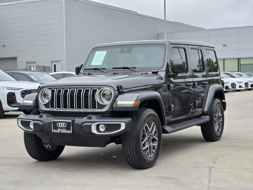 Used 2025 Jeep Wrangler Unlimited Sahara AWD/4WD image 6
