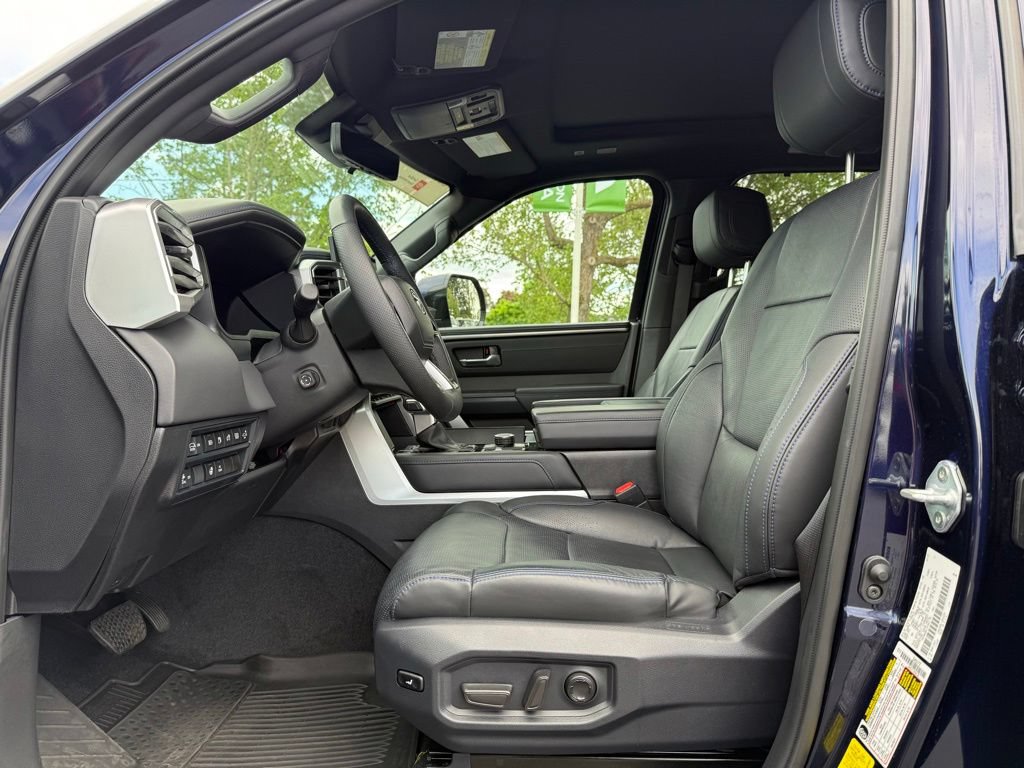 Certified 2025 Toyota Sequoia Platinum AWD/4WD image 12
