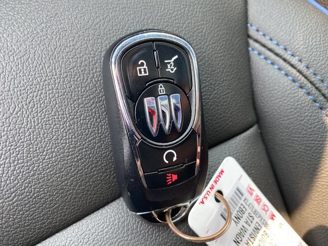 Certified 2025 Buick Envista Sport Touring w/ Experience Buick Package FWD image 25