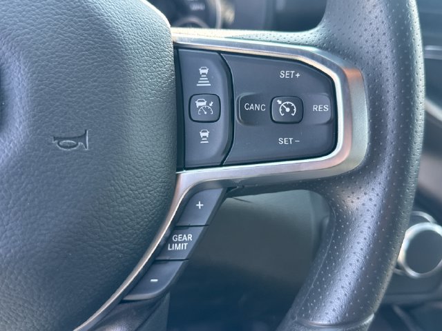 New 2026 RAM 1500 Express AWD/4WD image 18