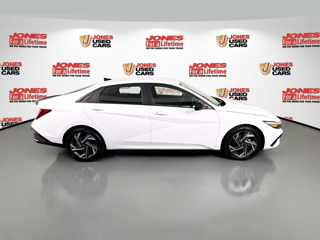 Certified 2025 Hyundai Elantra Sport w/ Cargo Package FWD image 16