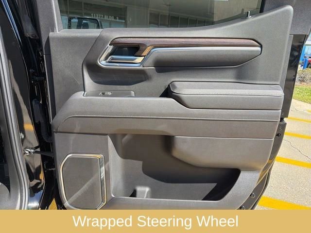 Used 2025 Chevrolet Silverado 1500 RST AWD/4WD image 28