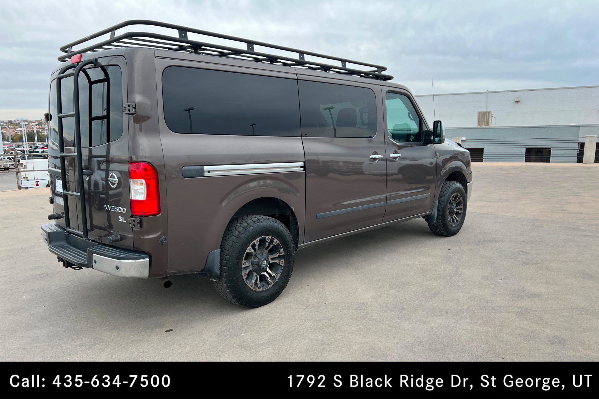 Used 2018 Nissan NV 3500 SL image 5