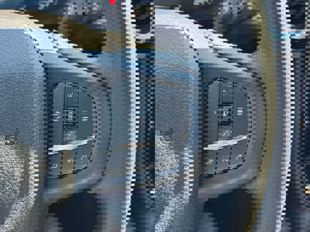 Used 2025 Ford Ranger Lariat w/ FX4 Off-Road Package image 28