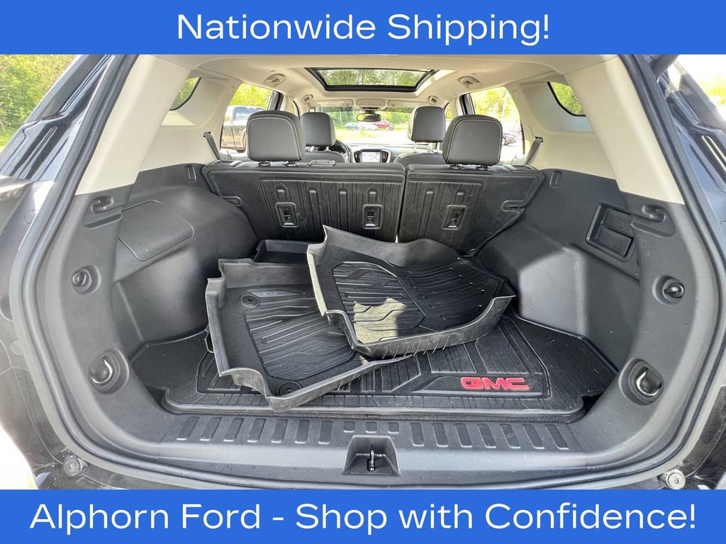 Used 2023 GMC Terrain Denali w/ LPO, Floor Liner Package AWD/4WD image 39