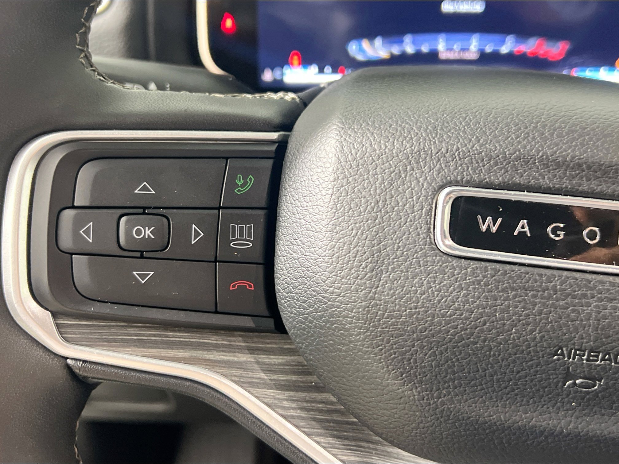 Used 2023 Jeep Wagoneer L Series II image 18