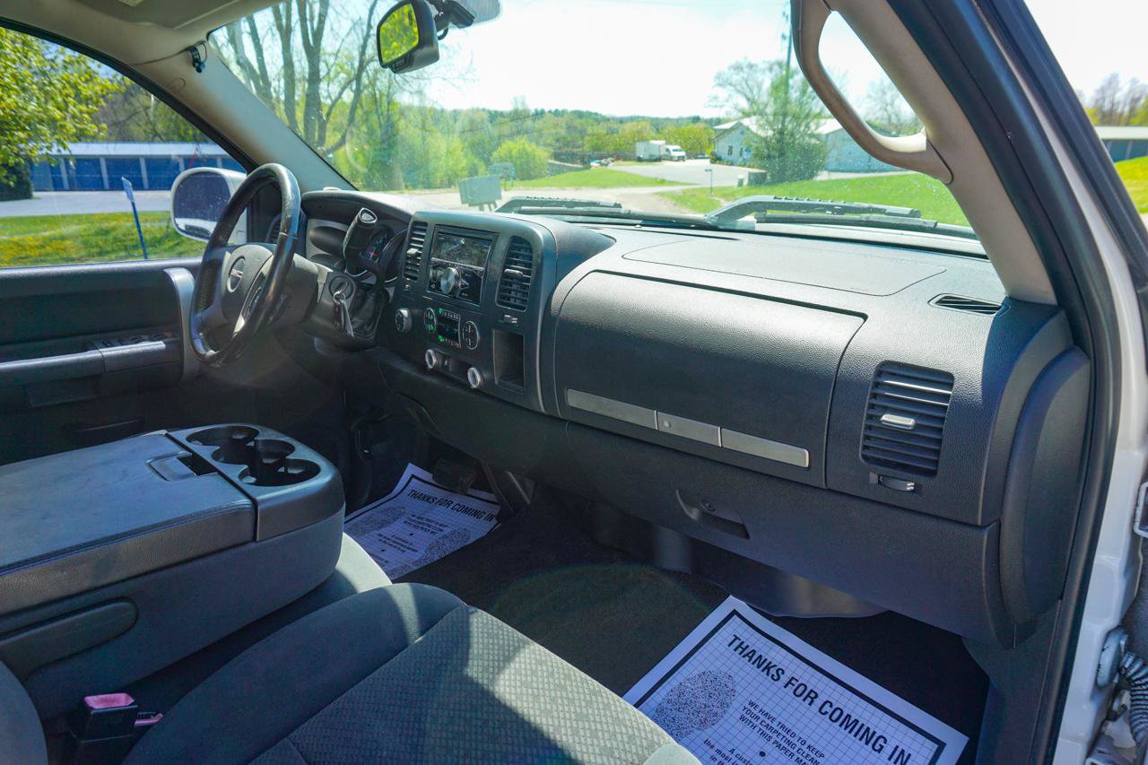 Used 2008 GMC Sierra 1500 SLE w/ Power Pack Plus AWD/4WD image 21