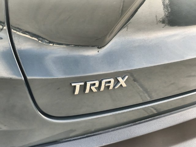Used 2025 Chevrolet Trax LT FWD image 30