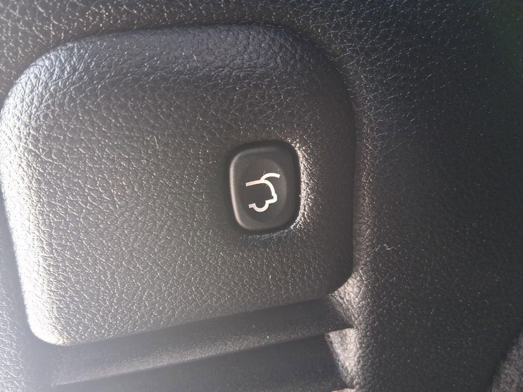 Used 2016 Jeep Grand Cherokee Laredo 75th Anniversary image 14