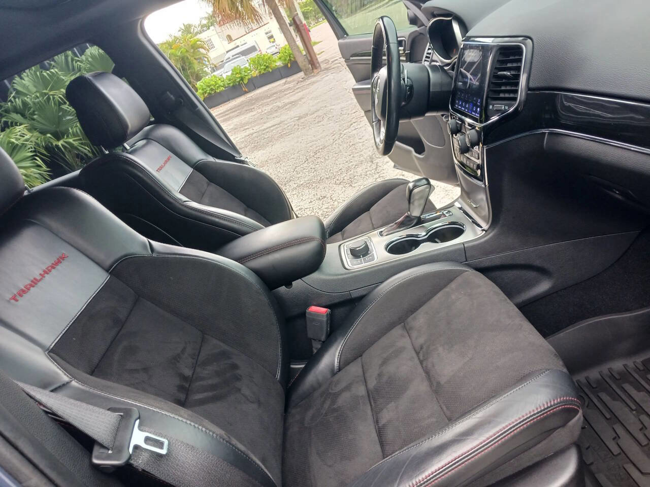 Used 2020 Jeep Grand Cherokee Trailhawk w/ Premium Lighting Group image 34