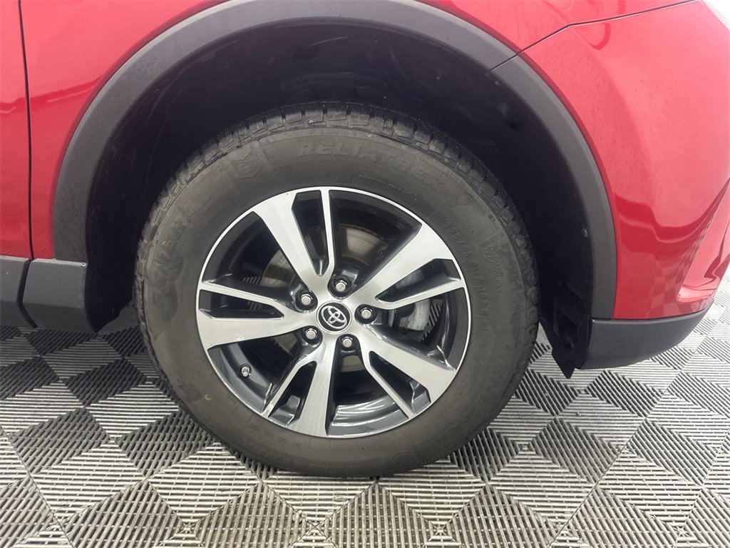 Used 2017 Toyota RAV4 XLE image 13