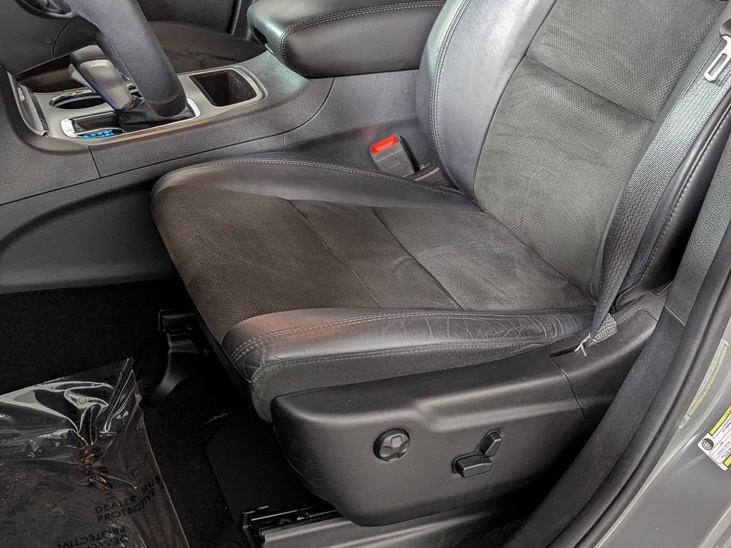 Used 2019 Jeep Grand Cherokee Altitude image 17