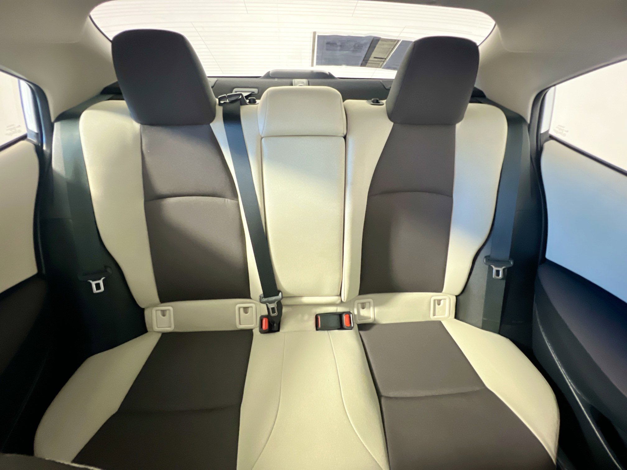 Used 2025 Toyota Corolla LE image 32