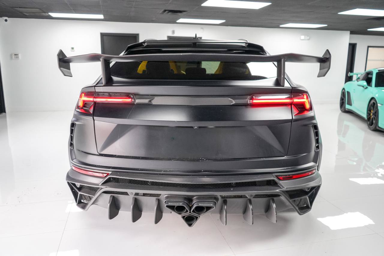Used 2021 Lamborghini Urus AWD/4WD image 13