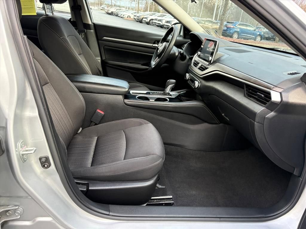 Used 2023 Nissan Altima 2.5 SV image 19