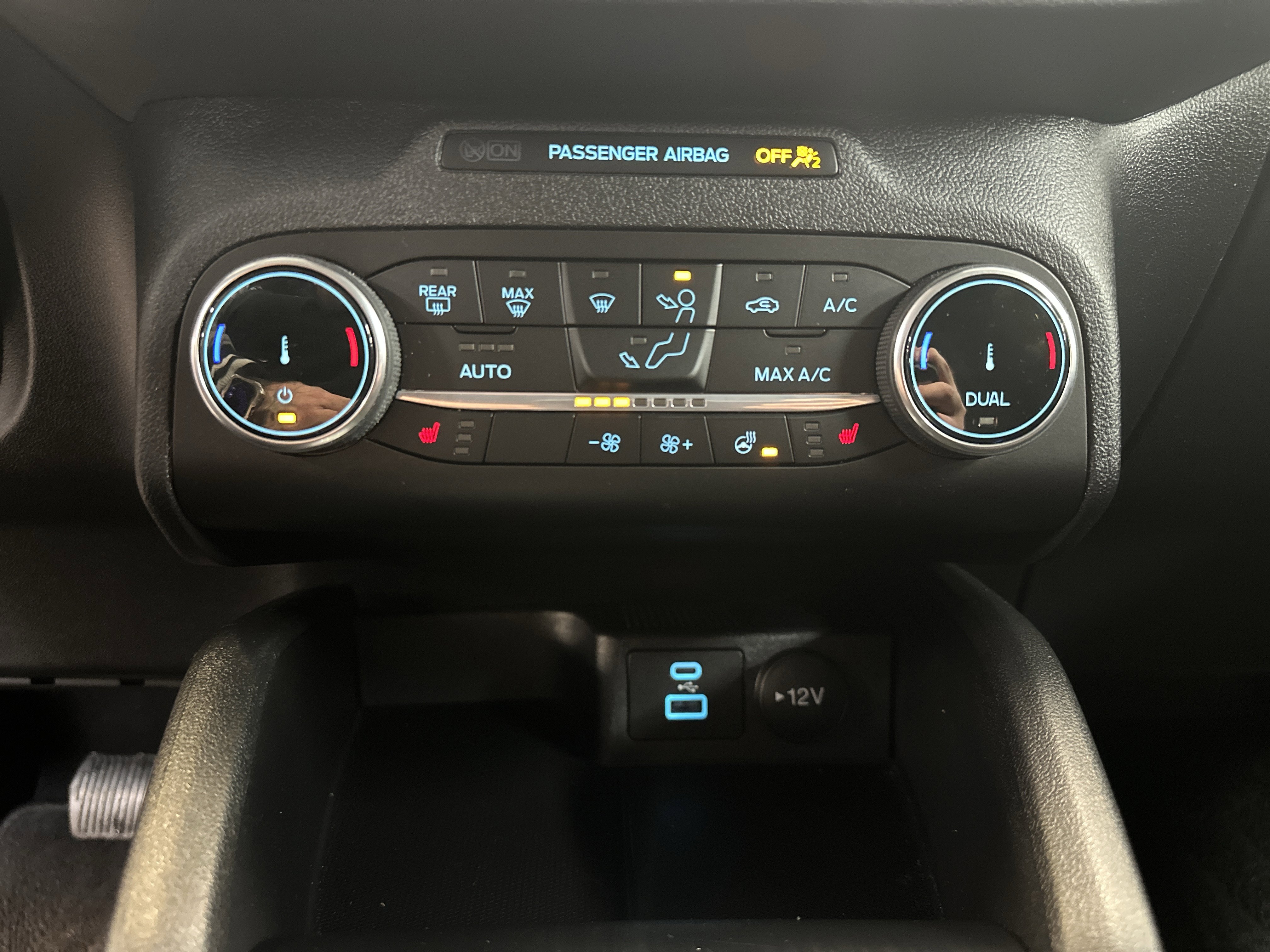 Used 2023 Ford Escape Active image 31