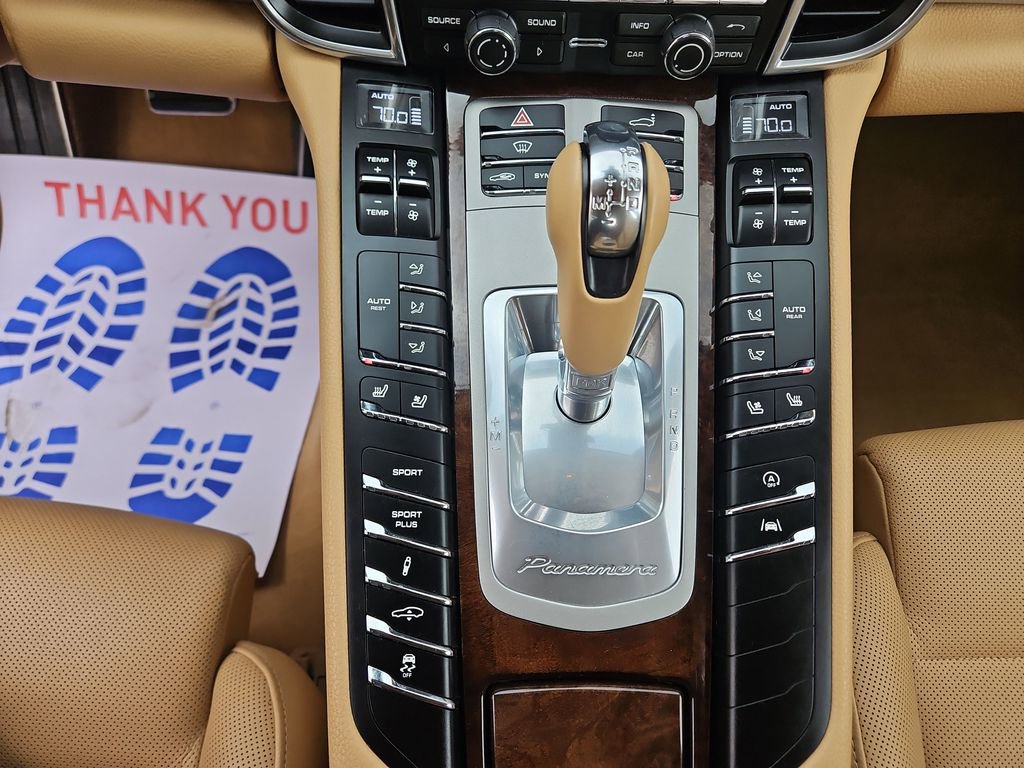 Used 2015 Porsche Panamera 4S image 18