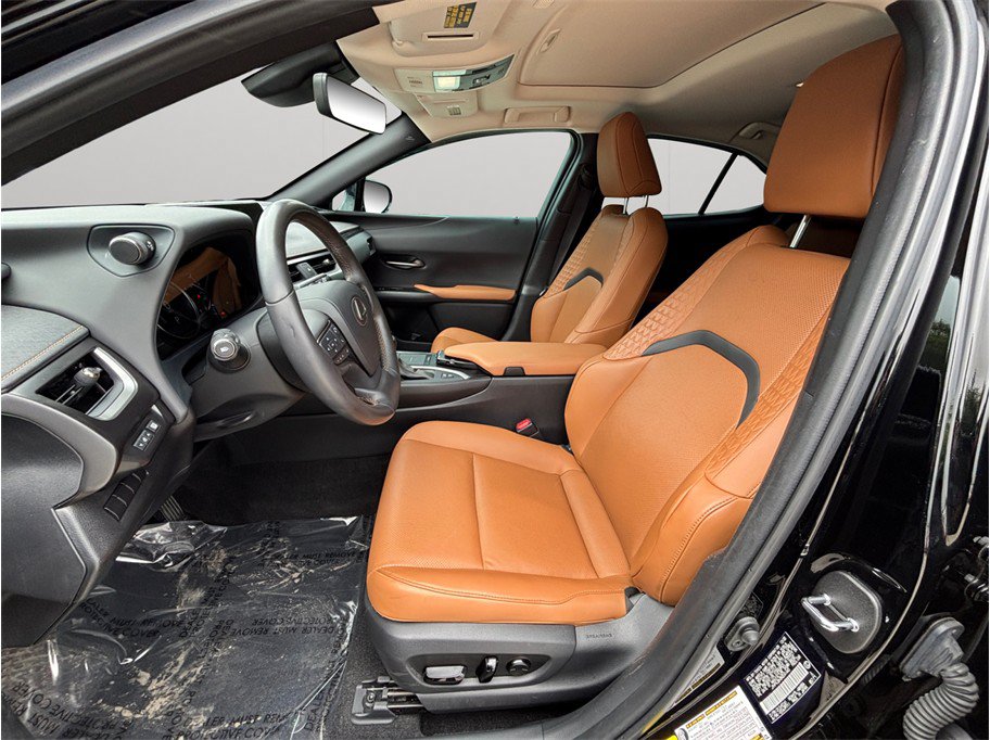 Used 2021 Lexus UX 250h w/ Premium Package AWD/4WD image 2