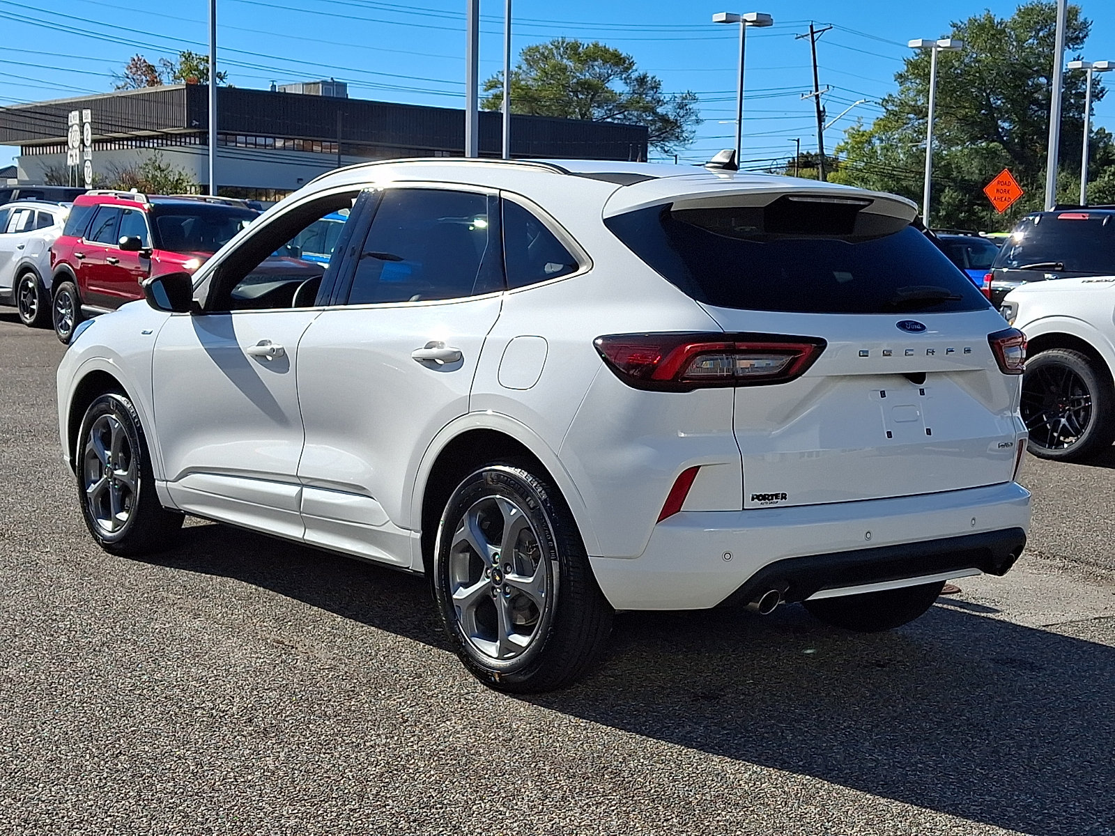 Used 2023 Ford Escape ST-Line w/ Tech Pack #1 AWD/4WD image 7