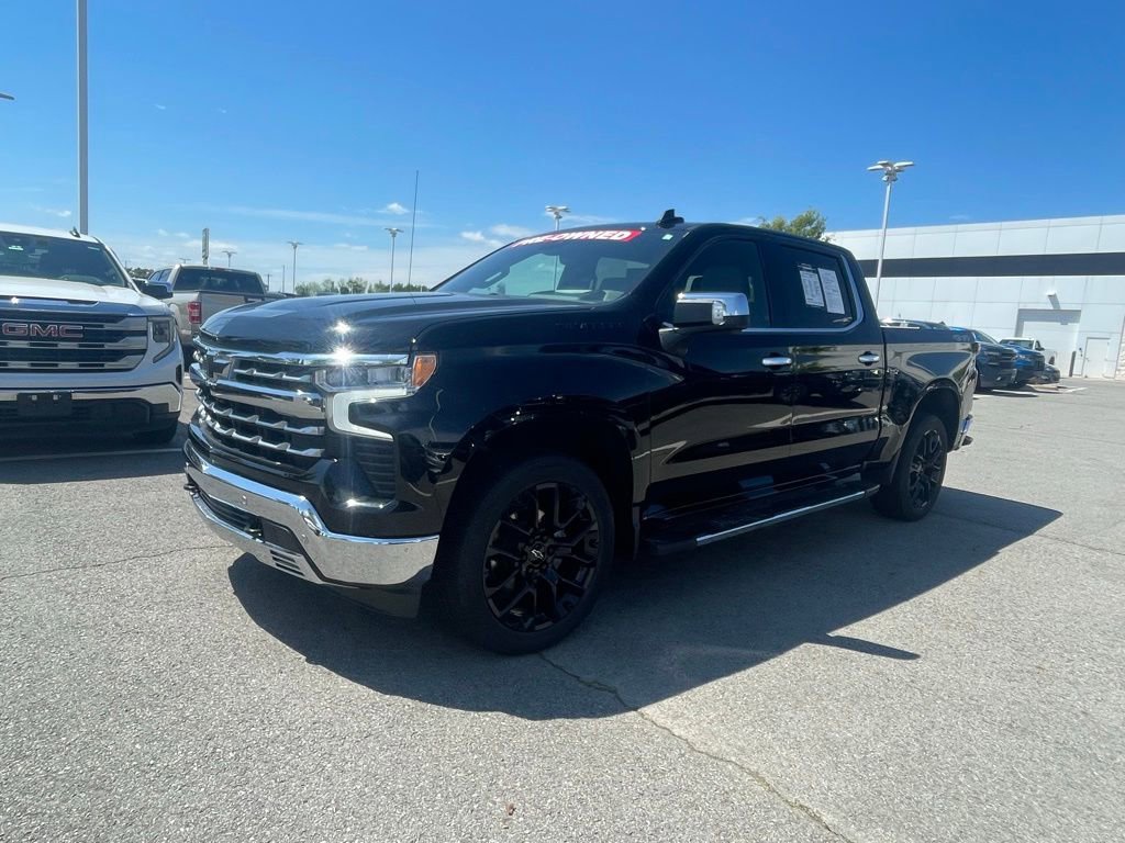 Used 2023 Chevrolet Silverado 1500 LTZ w/ LTZ Premium Package AWD/4WD image 3