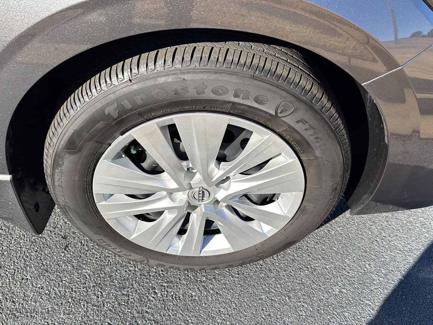 Used 2025 Nissan Sentra S image 32